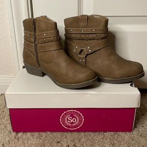 Girls  Brown Ankle Boots